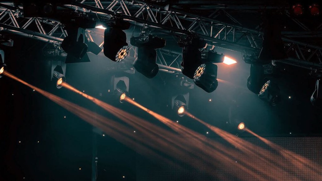 Top 5 Stage Setups That Look 10x Better with Laser Lights