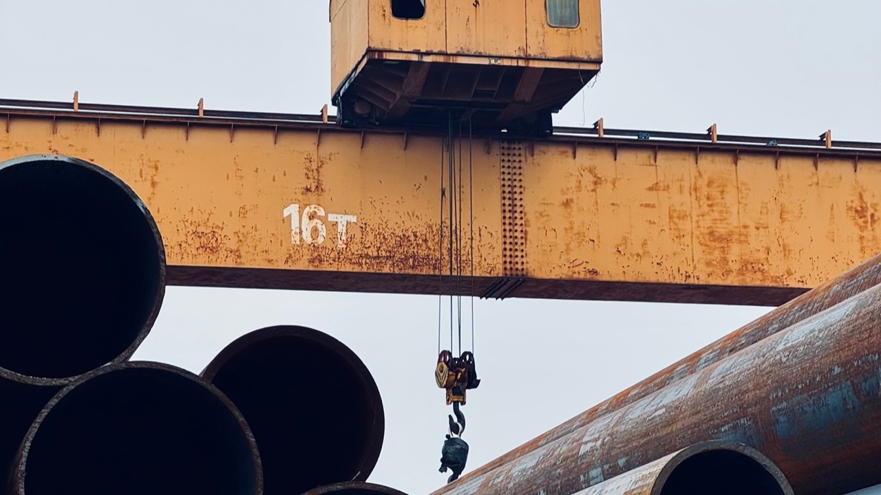 Stock Pipe vs. Project-Specific Orders: Which One Actually Costs Less
